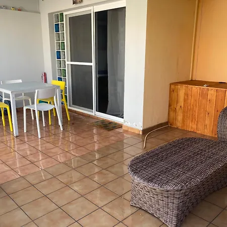 2 Bedroom Pool Close To Beach Rocky Point Corralejo